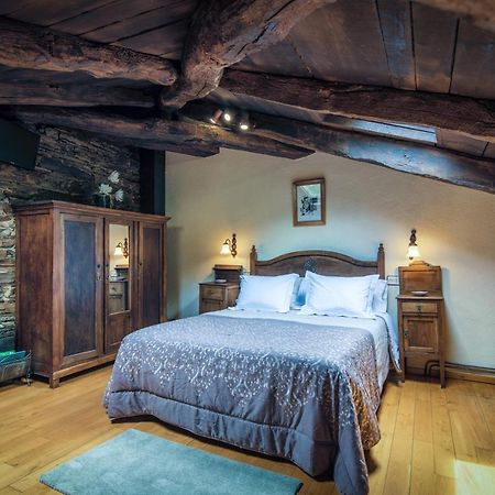 סנטה אאולליה דה אוסקוס Apartamentos Rurales Casa Riveras מראה חיצוני תמונה