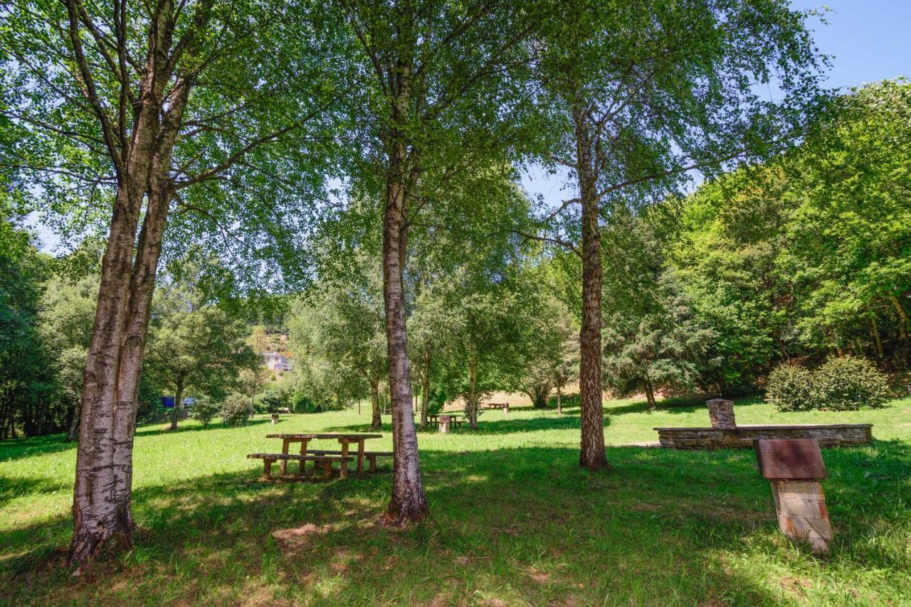 סנטה אאולליה דה אוסקוס Apartamentos Rurales Casa Riveras מראה חיצוני תמונה