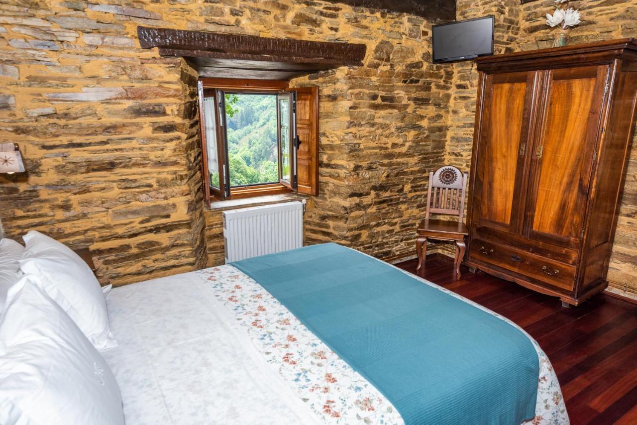 סנטה אאולליה דה אוסקוס Apartamentos Rurales Casa Riveras מראה חיצוני תמונה
