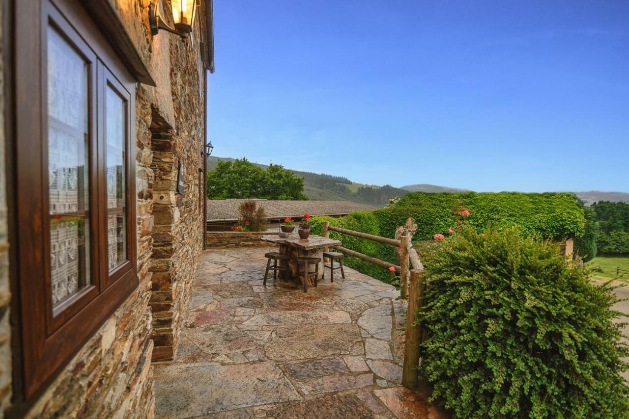 סנטה אאולליה דה אוסקוס Apartamentos Rurales Casa Riveras מראה חיצוני תמונה